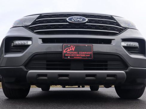 Used 2021 Ford Explorer XLT w/ Equipment Group 202A image 5