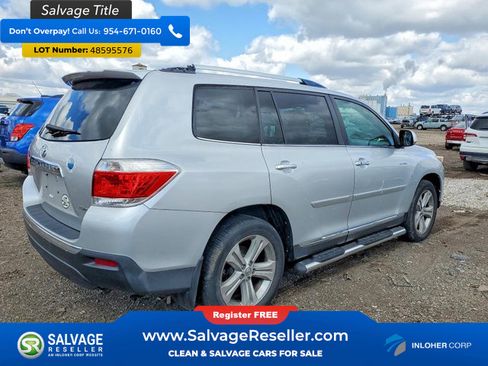Used 2012 Toyota Highlander Limited w/ Tow Pkg image 4