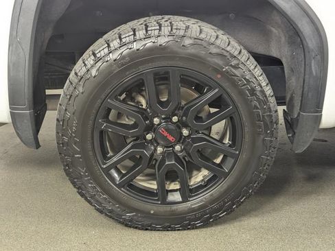 Used 2024 GMC Sierra 1500 Elevation w/ LPO, Elevation Black Package AWD/4WD image 14