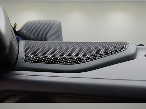 Used 2018 Jeep Wrangler Unlimited Sport S image 35