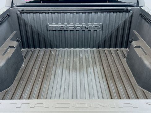 Used 2024 Toyota Tacoma TRD Off-Road image 21