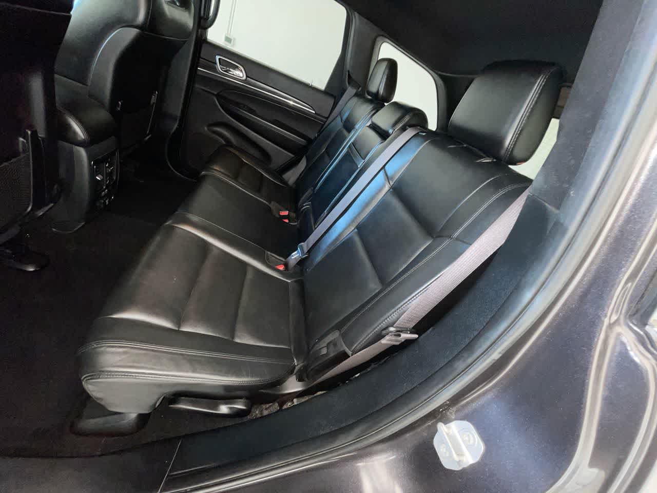 Used 2019 Jeep Grand Cherokee Limited AWD/4WD image 22