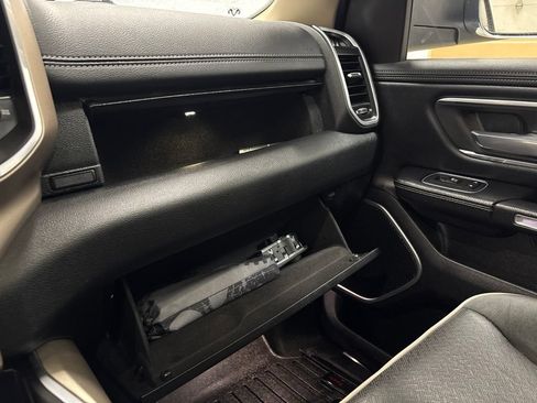 Used 2020 RAM 1500 Laramie AWD/4WD image 27