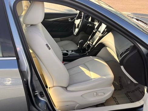 Certified 2019 INFINITI Q50 Luxe w/ Essential Package (3.0T Luxe) image 10