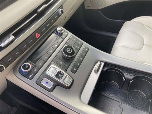 Used 2024 Hyundai Palisade Limited image 27