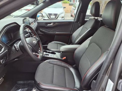 Used 2024 Ford Escape ST-Line AWD/4WD image 17