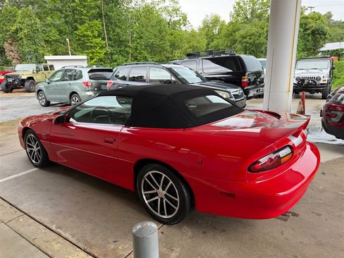 Used 2002 Chevrolet Camaro Z28 w/ SS Performance/Appearance Pkg RWD image 17