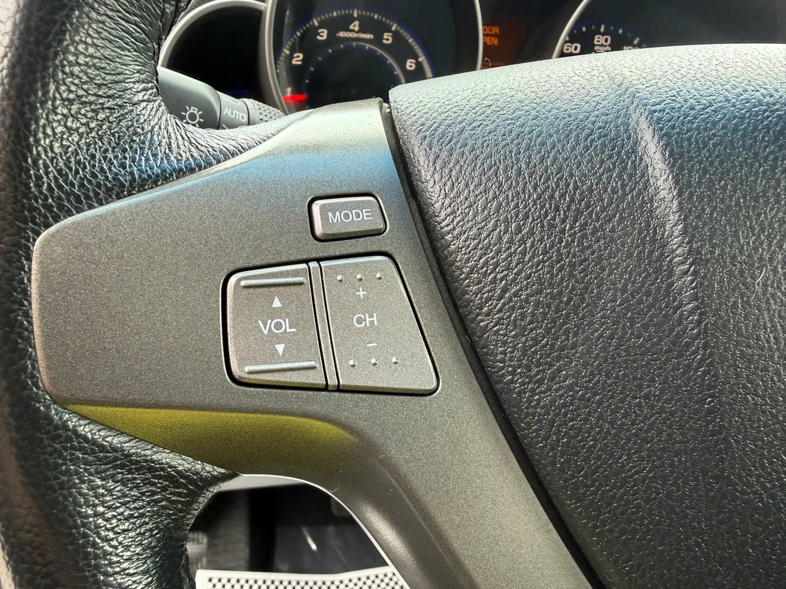 Used 2008 Acura MDX w/ Technology Package AWD/4WD image 24