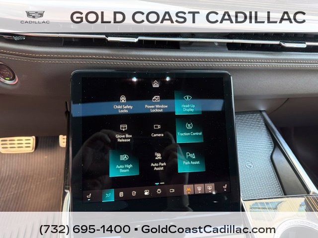 Certified 2025 Cadillac Escalade Premium Luxury w/ LPO, Floor Liner Package AWD/4WD image 30