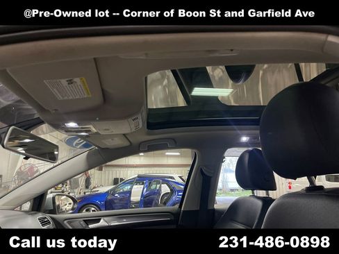 Used 2019 Volkswagen Golf Alltrack SE AWD/4WD image 13