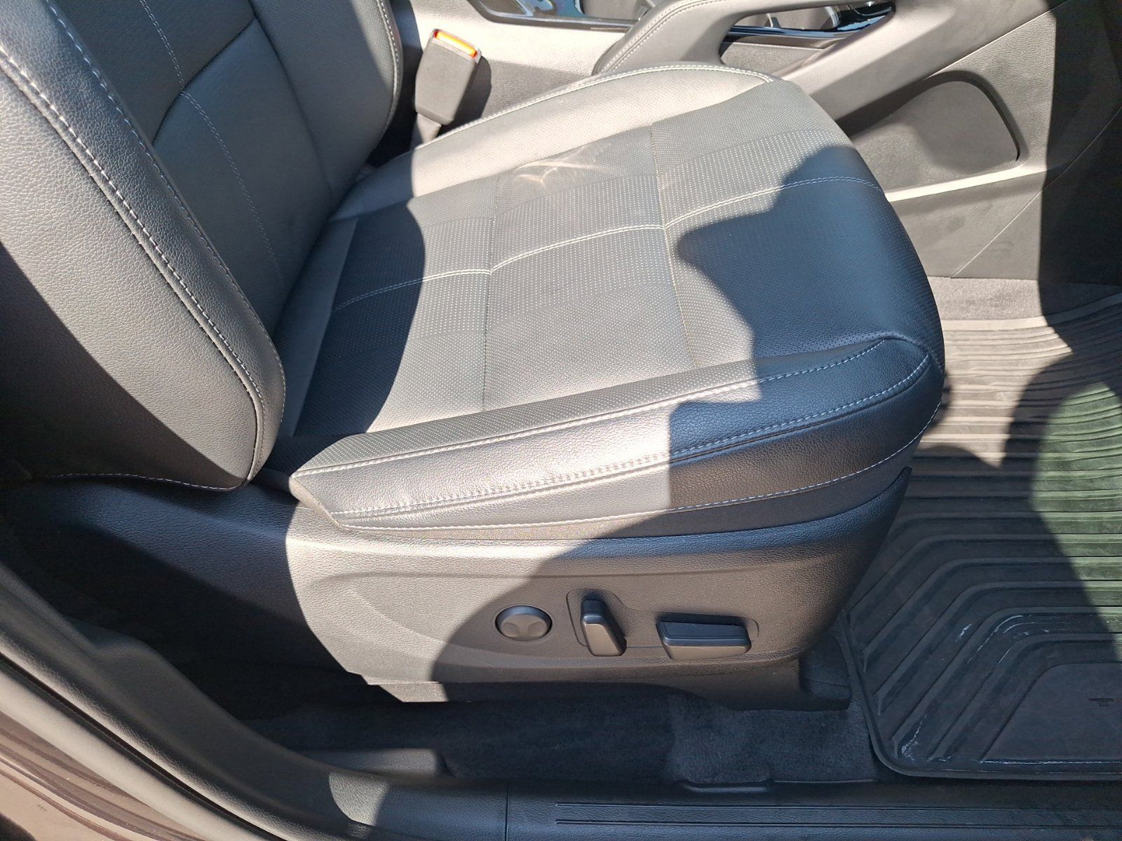Used 2025 Kia Telluride SX FWD image 32