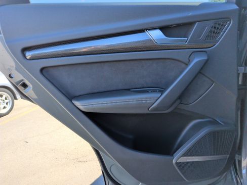 Used 2023 Audi SQ5 Prestige w/ Prestige Package image 38