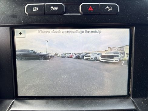 Used 2017 Ford F350 Lariat w/ Chrome Package image 39