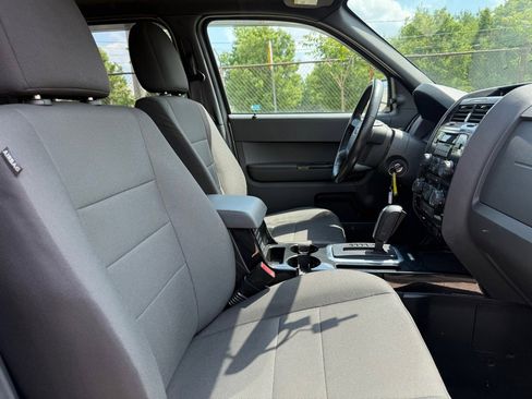 Used 2012 Ford Escape XLT AWD/4WD image 9