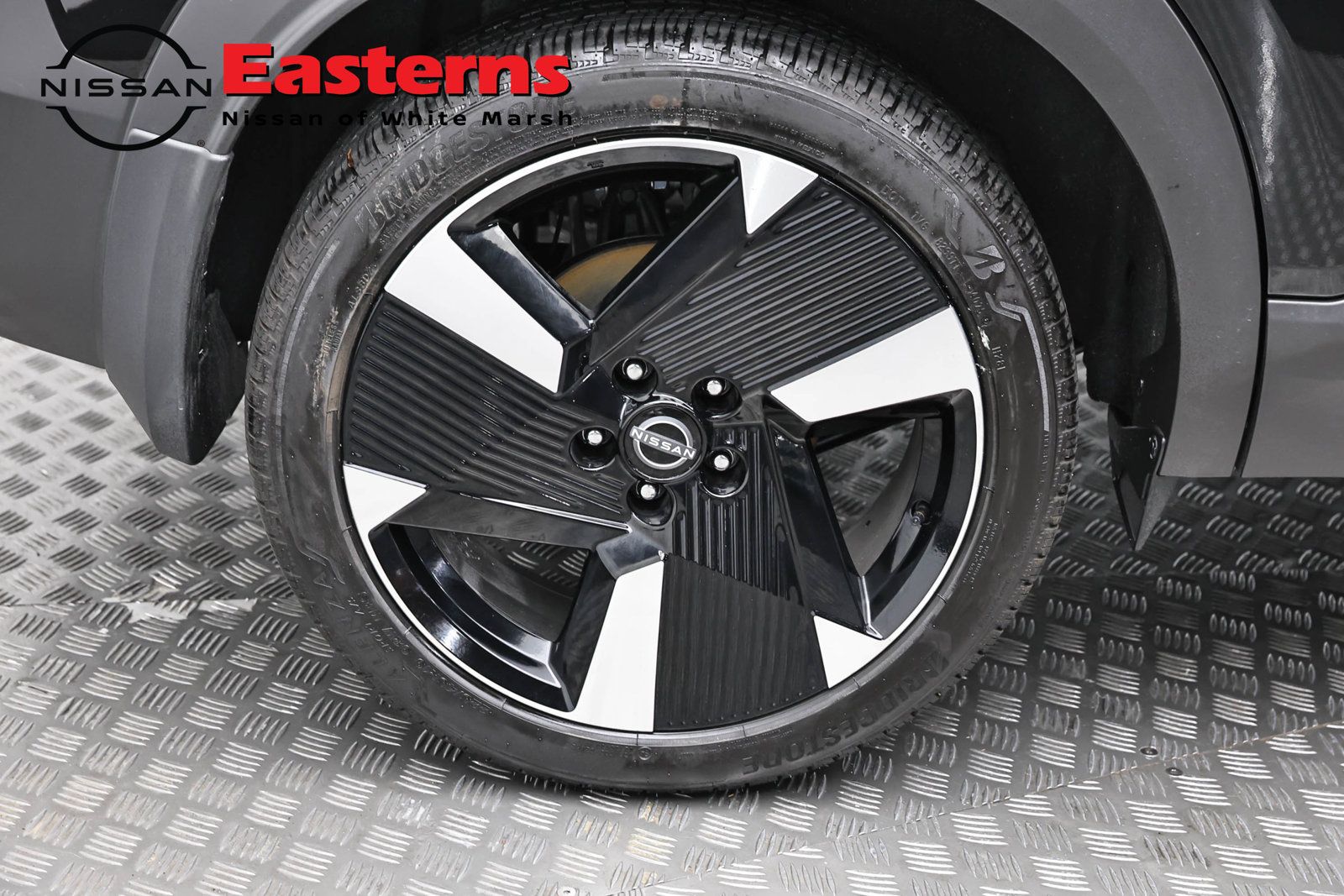 Used 2026 Nissan Kicks SR w/ SR Premium Package AWD/4WD image 30