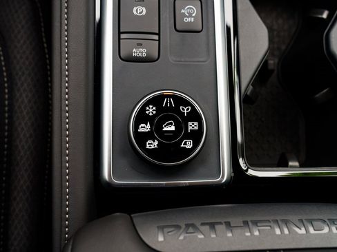 New 2025 Nissan Pathfinder SV w/ Cargo Package image 18