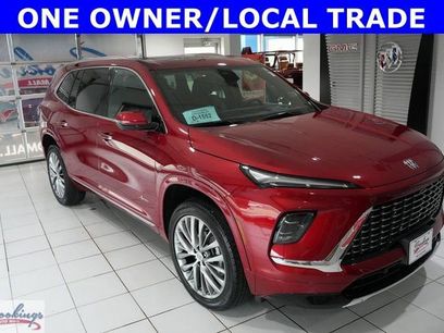 Used 2025 Buick Enclave Avenir w/ Trailering Package, 5000 lbs.