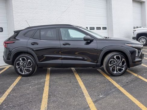 New 2026 Chevrolet Trax RS w/ Driver Confidence Package image 5
