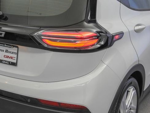 Used 2023 Chevrolet Bolt LT w/ Driver Confidence Package FWD image 12