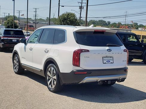 Used 2021 Kia Telluride EX w/ EX Premium Package FWD image 7