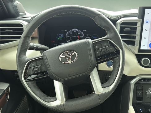 Used 2023 Toyota Sequoia Capstone AWD/4WD image 9