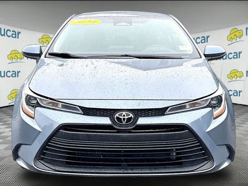 Used 2024 Toyota Corolla LE FWD image 2