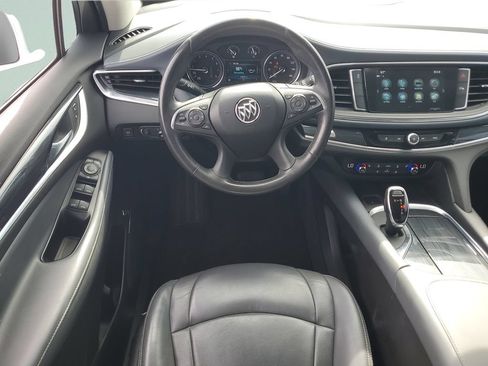 Used 2019 Buick Enclave Essence FWD image 6