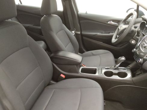 Used 2018 Chevrolet Cruze LT image 21