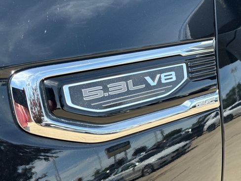 Used 2024 GMC Sierra 1500 SLT w/ SLT Premium Plus Package AWD/4WD image 11