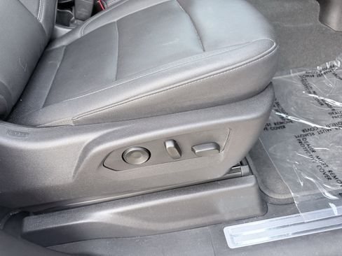 Used 2025 GMC Sierra 1500 SLT image 49