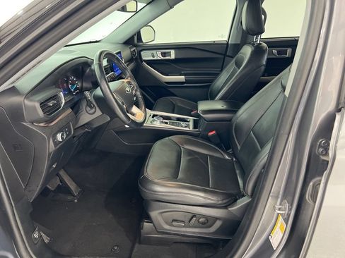 Used 2022 Ford Explorer Limited AWD/4WD image 18