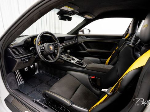 Used 2022 Porsche 911 GT3 image 33