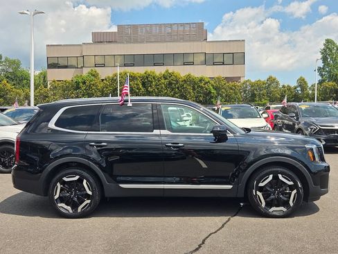 Used 2024 Kia Telluride S w/ S Sunroof Package AWD/4WD image 3