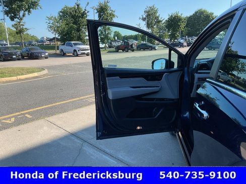Used 2023 Honda Odyssey Touring image 15