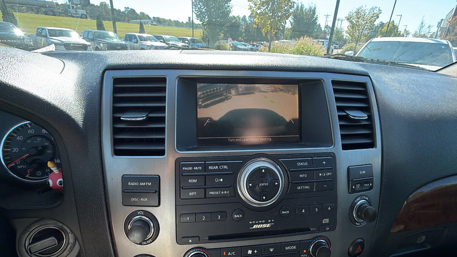 Used 2010 Nissan Armada Titanium AWD/4WD image 32