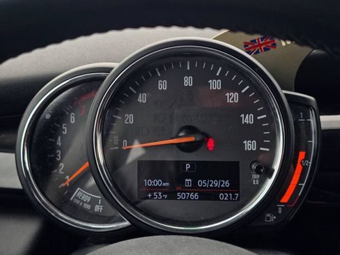 Used 2019 MINI Cooper 2-Door Hardtop FWD image 26