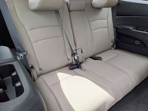 Used 2021 Honda Pilot Touring image 20
