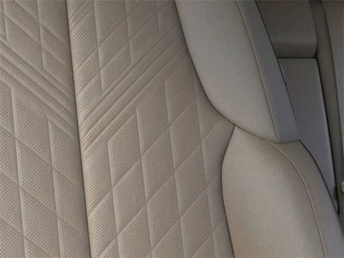 New 2026 Cadillac Lyriq V image 21