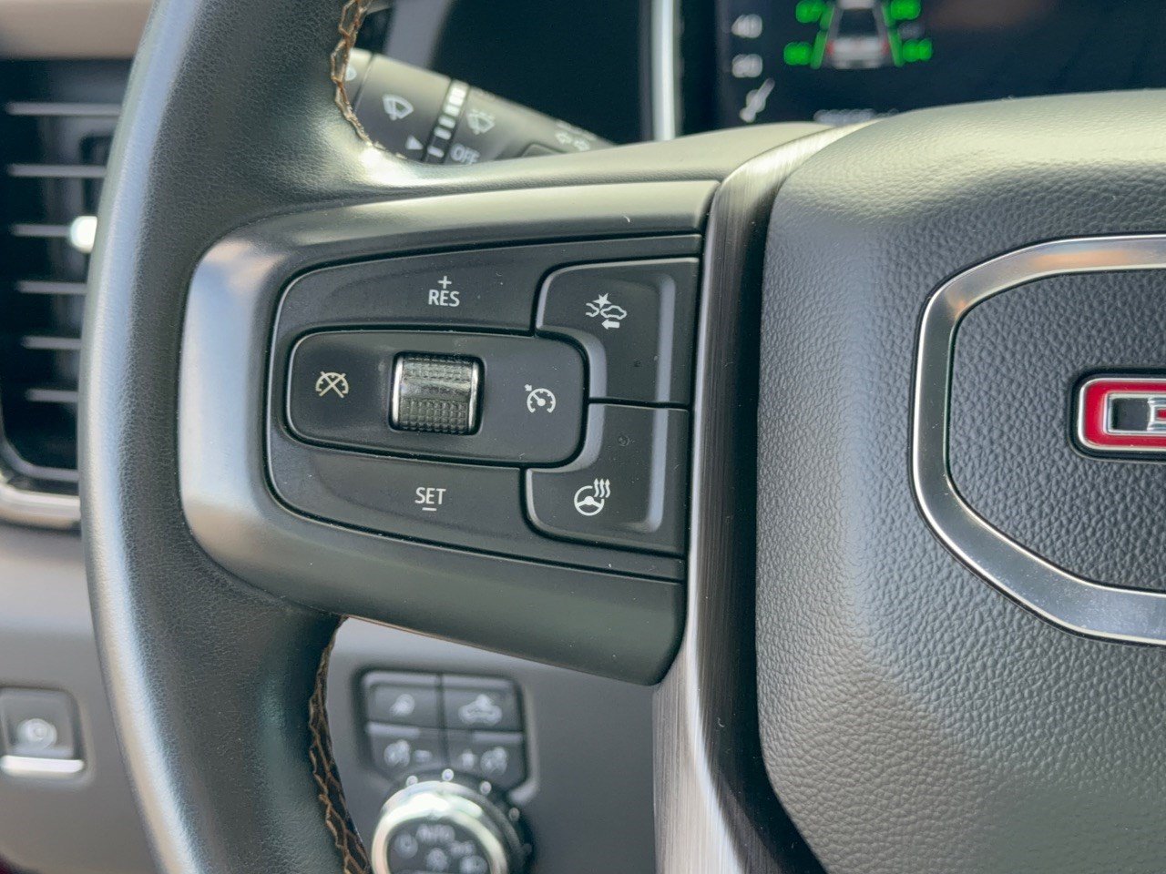 Certified 2024 GMC Sierra 2500 AT4 w/ AT4 Premium Plus Package AWD/4WD image 18