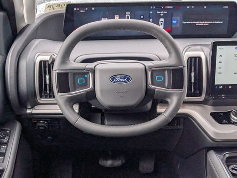 New 2026 Ford Expedition Max Active AWD/4WD image 11