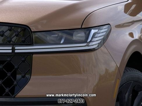 New 2026 Lincoln Navigator Black Label AWD/4WD image 17