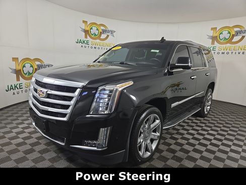 Used 2020 Cadillac Escalade Luxury image 4