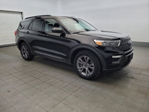 Used 2022 Ford Explorer XLT w/ Equipment Group 202A AWD/4WD image 11
