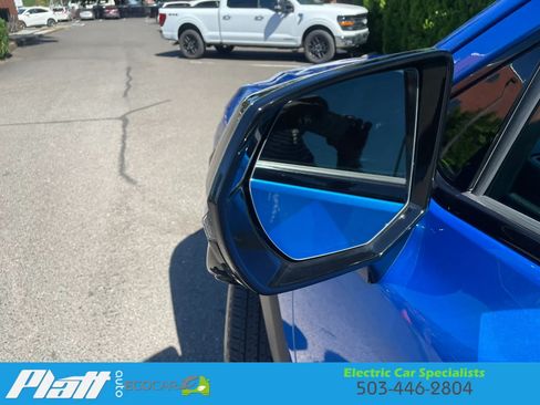 Used 2025 Chevrolet Silverado EV LT AWD/4WD image 18