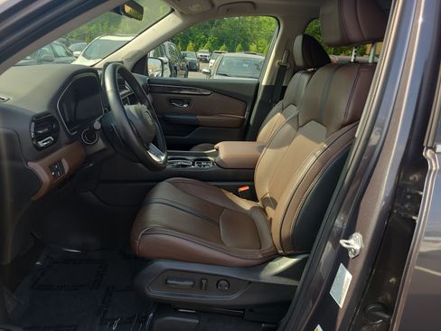 Used 2023 Honda Pilot Elite image 16