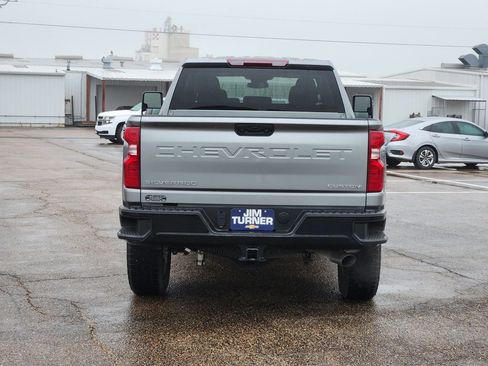 Used 2025 Chevrolet Silverado 2500 Custom w/ Custom Convenience Package AWD/4WD image 6