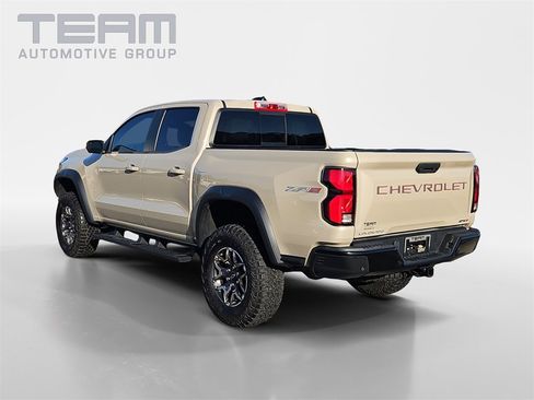 Used 2024 Chevrolet Colorado ZR2 w/ Technology Package image 5
