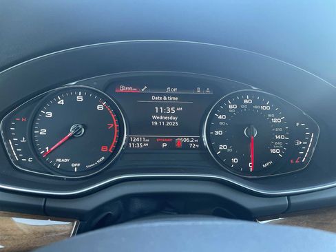 Used 2024 Audi Q5 2.0T Premium image 11