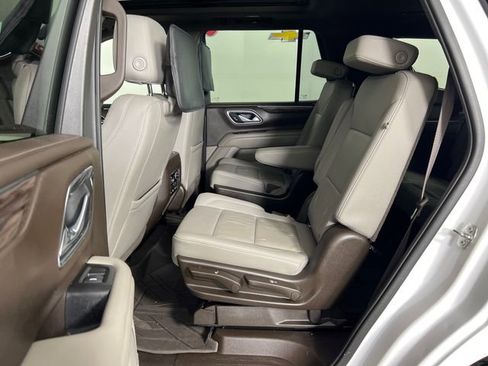 Used 2021 Chevrolet Tahoe LT w/ LT Signature Package image 26