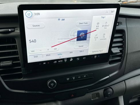 New 2026 Ford Transit 250 148 Medium Roof w/ Load Area Protection Package image 23